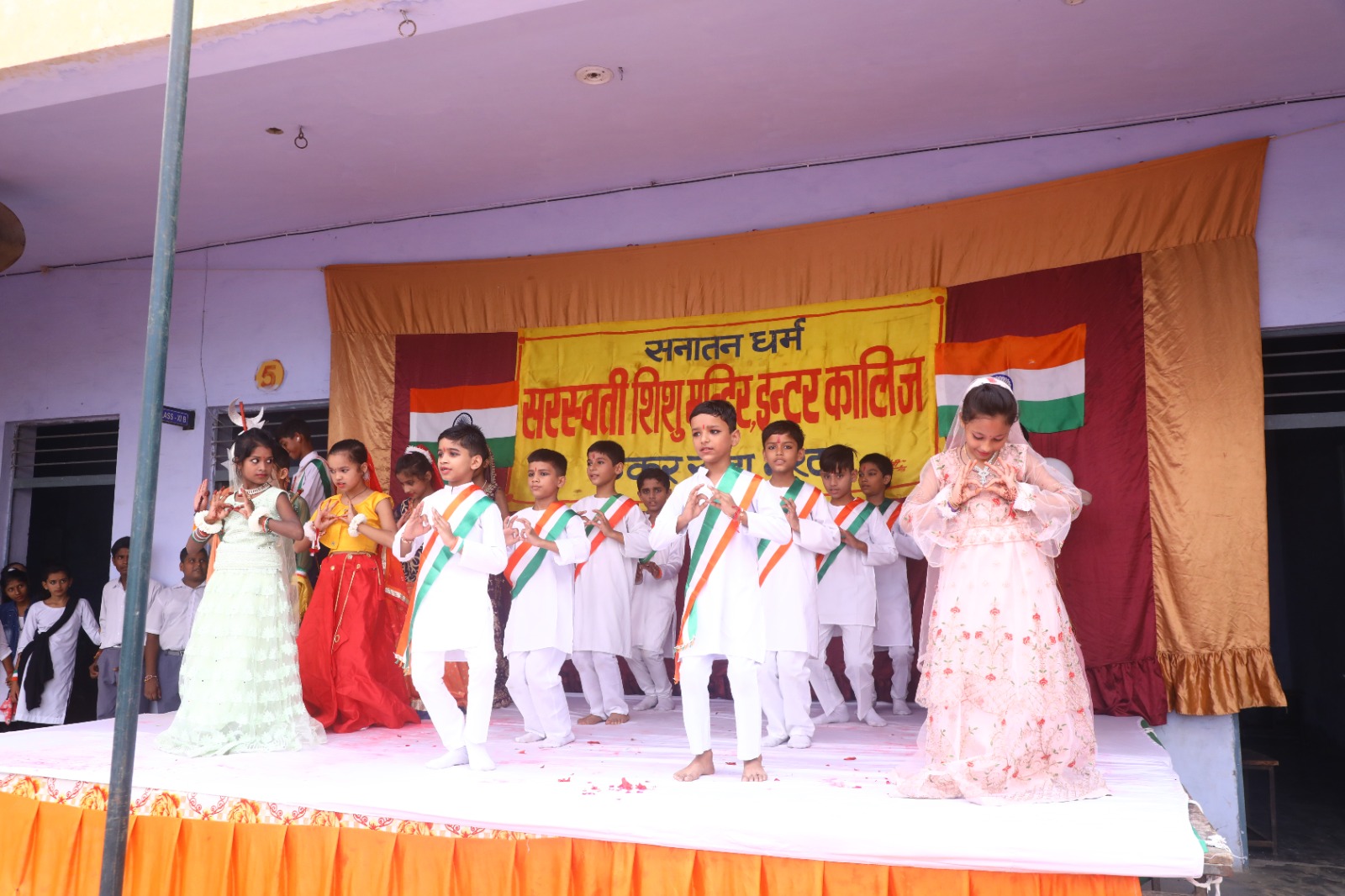 https://sdssmintercollege.com/public/uploads/gallery/130420230409011681376941_f6c425a0ab9117aa1e73.jpg
