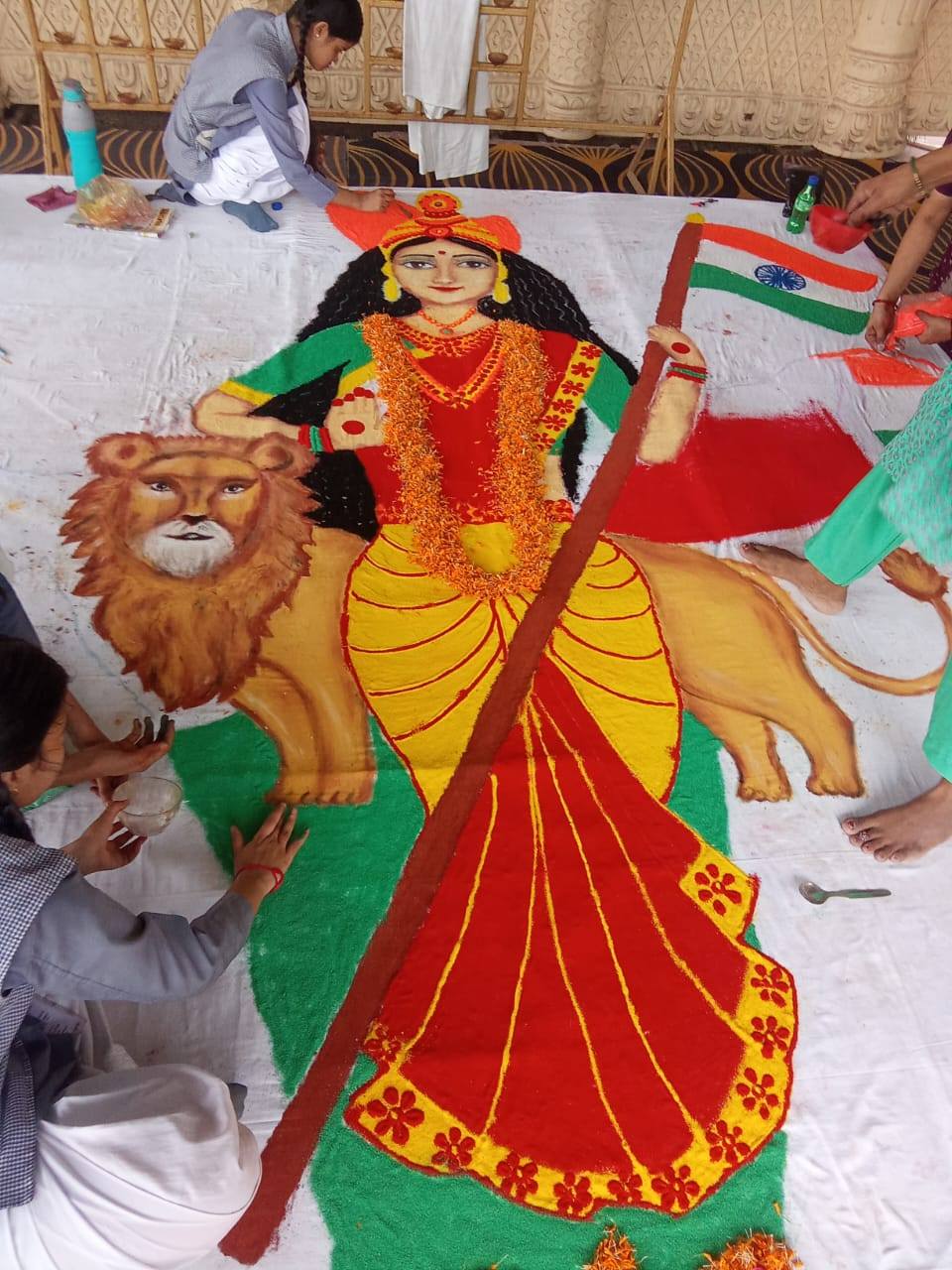 https://sdssmintercollege.com/public/uploads/gallery/140820250921381755181298_66f91db692feba3f9429.jpg